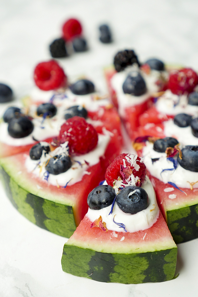Fast low carb watermelon pizza, the perfect summer snack 