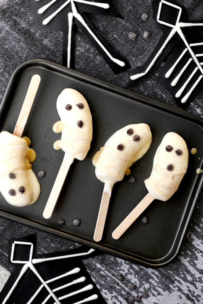  Healthy banana ghosts for kids - a great snack for Halloween 