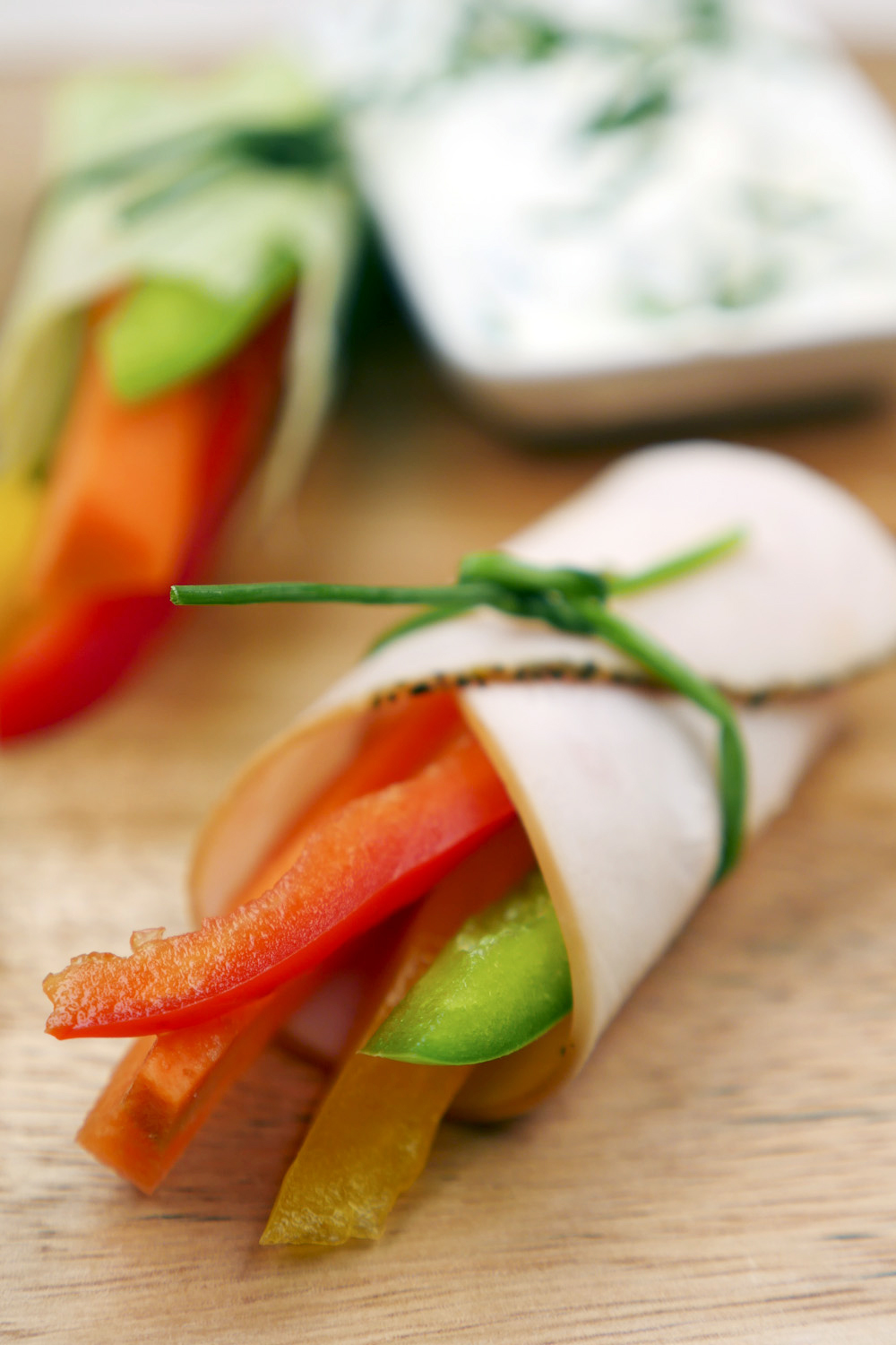 Low Carb vegetable rolls with chive quark recipe